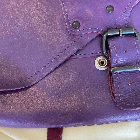 Vintage purple leather crossbody purse. - Picture 6 of 6